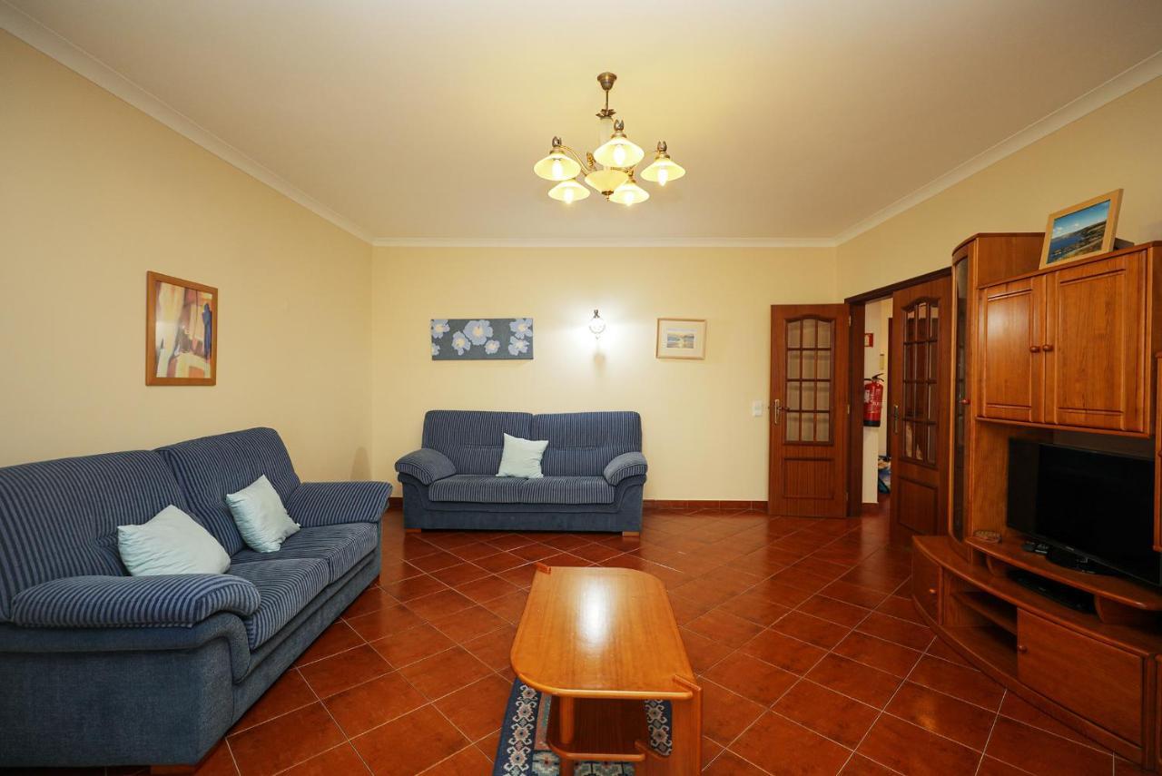 B08 - In Apartment *